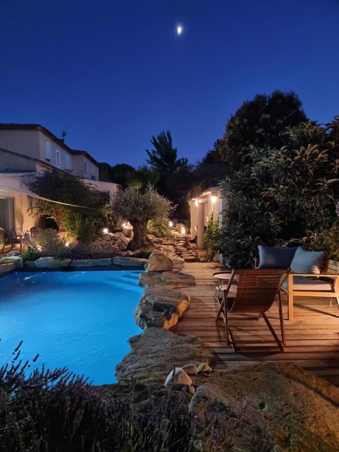 Une Oasis Au Pays De Cezanne Aix-en-Provence Exterior foto
