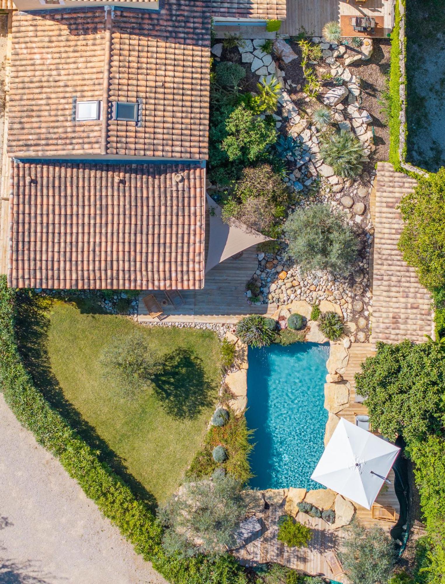 Une Oasis Au Pays De Cezanne Aix-en-Provence Exterior foto